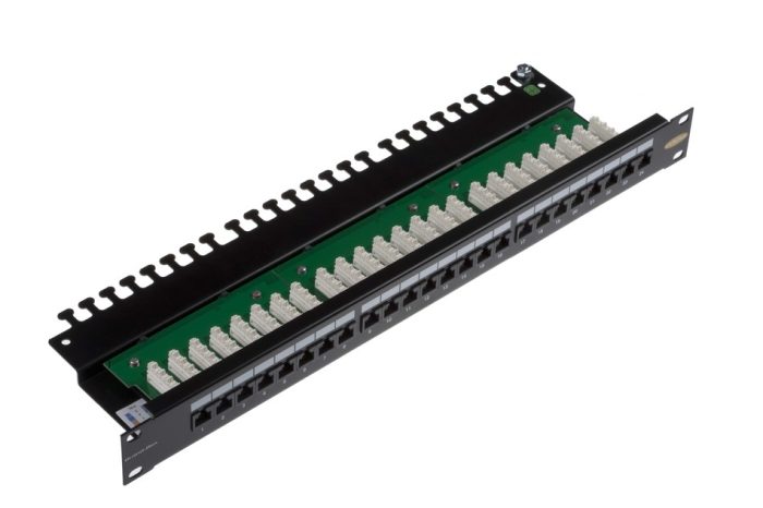 LEVITON - 1RU 24 PORT PATCH PANEL